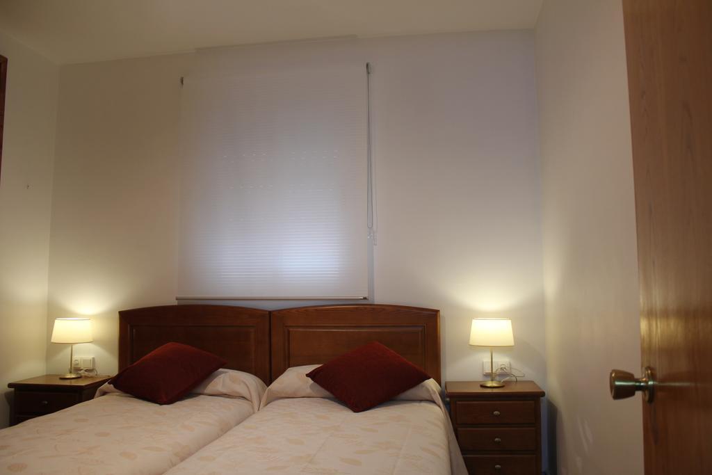 Apartamentos Picea Azul Vega de Espinareda Quarto foto